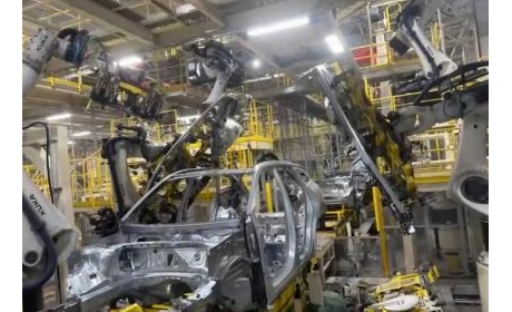 2026 中国工业机器人整机产业地图：四大集群深度解析与出海新格局
