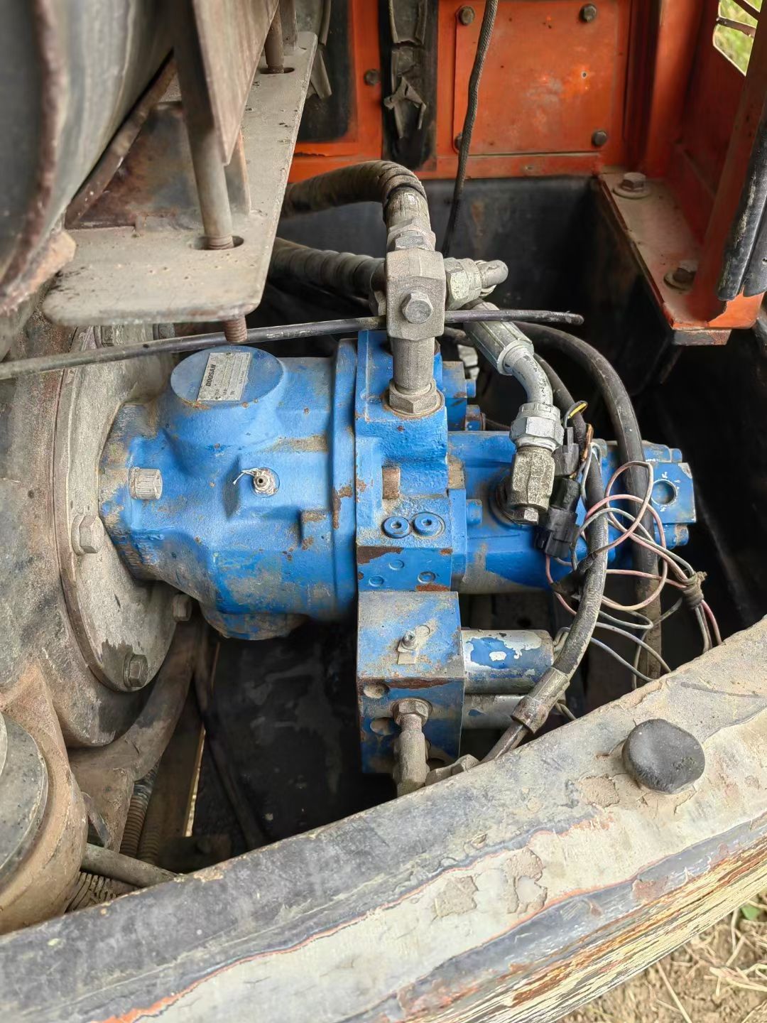 10 年款斗山 DH55-7 二手挖掘机 工地干活车 2.3 万现货出售,--第5张 10 年款斗山 DH55-7 二手挖掘机 工地干活车 2.3 万现货出售,--第5张